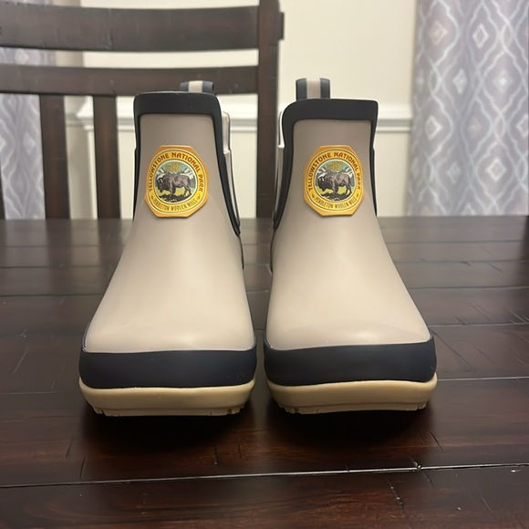 Pendleton Yellowstone Nation Park Chelsea Rain Boots new Women’s Size 7 - Picture 5 of 16